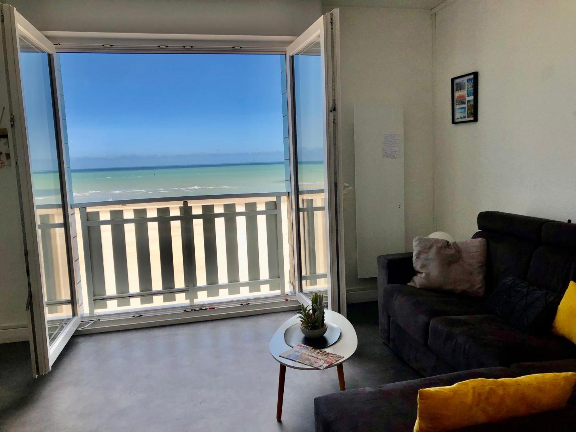 Appartement Sur La Plage De Malo Les Bains Vue Mer Dunkirk Exterior foto